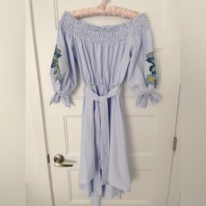 ASTR The Label Blue & White Puff Sleeve Dress